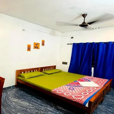 Raelyn'S Homestay Kochi Exterior photo
