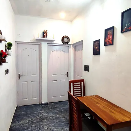 Raelyn'S Homestay Kochi Exterior photo